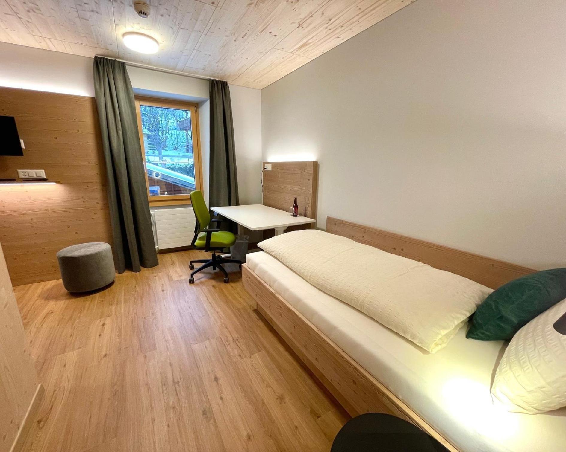 Boutique Und Bier Hotel Des Alpes Fiesch Exterior foto